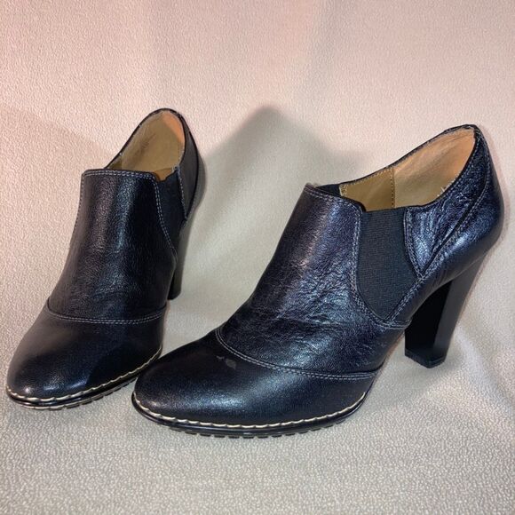 Sofft Carleigh Shootie Women's 9.5M Black Leather Almond Toe Mid Block Bootie - Picture 1 of 9